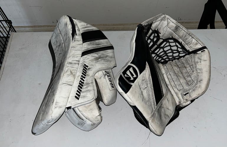 Warrior R/GT2 Pro Hockey Goalie Glove Set Blocker & Catcher Combo