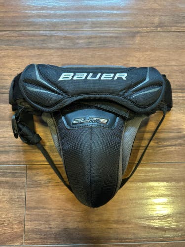 Junior Bauer Goalie Jock/cup