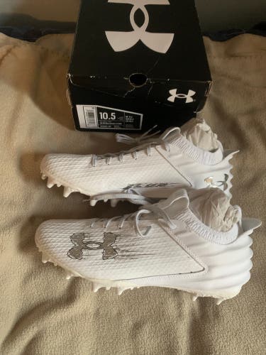 New Size Men's 10.5 (W 11.5) Under Armour Molded Cleats Blur
