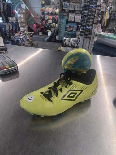 Used Umbro Junior 03 Cleat Soccer Outdoor Cleats