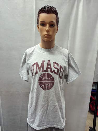 Vintage UMass Minutemen Basketball Tshirt L NCAA
