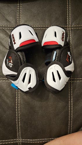 New Junior Medium CCM Jetspeed FT6 Pro Elbow Pads
