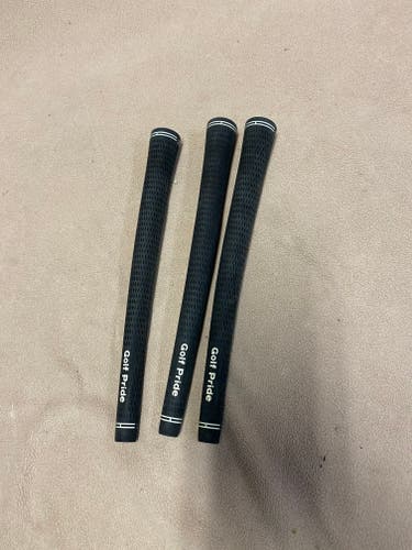 3 Used Golf Pride Grips