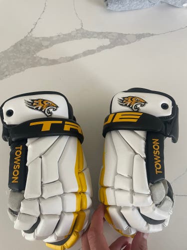 Towson lacrosse gloves