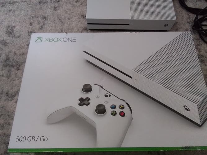 Used Xbox One S 500 GB White