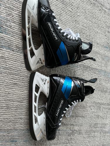 New Senior Bauer Extra Wide Width Pro Stock 11 Supreme UltraSonic Hockey Skates