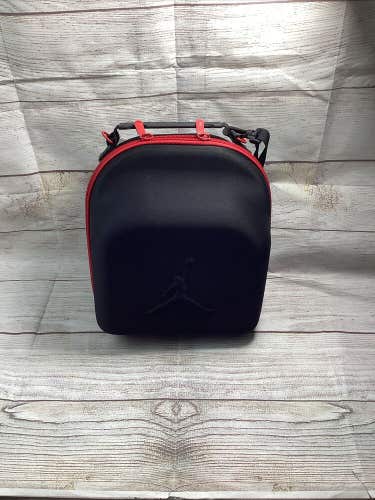 NIKE Air Jordan Hat Case Jumpman Protective BAG BRED MA0763 One Size