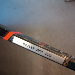 New Junior CCM JetSpeed FT6 Right Handed Hockey Stick 50F P29