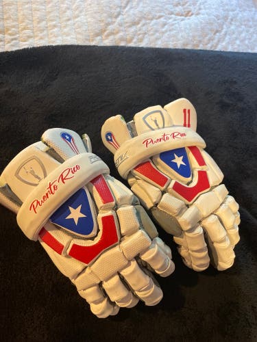 Lacrosse gloves Puerto Rico