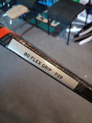 New Senior CCM JetSpeed FT6 Left Hand Hockey Stick 80F P29