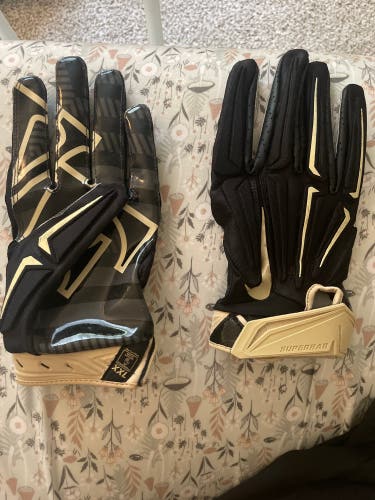 wake forest football gloves