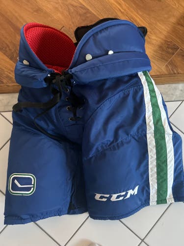 Vancouver Canucks Used Senior CCM Pro Stock HP45 Hockey Pants