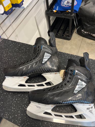 Used Senior True Pro Custom Hockey Skates Regular Width Pro Stock 10