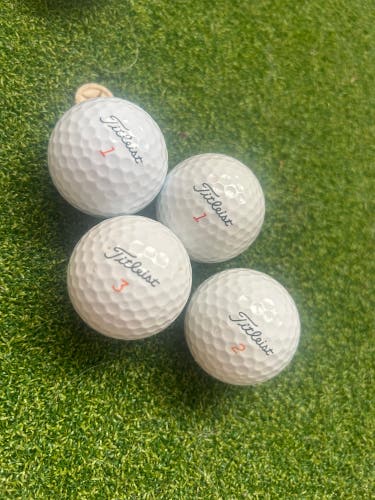 Random Titleist Golf Balls 36 For 28$
