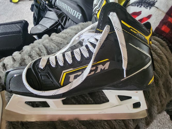 Used Senior CCM Super Tacks 9380 Hockey Goalie Skates Regular Width 10.5