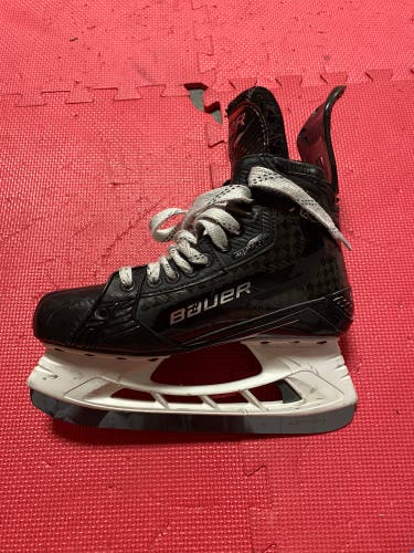 Used Senior Bauer Regular Width Size 7 Supreme Mach Hockey Skates