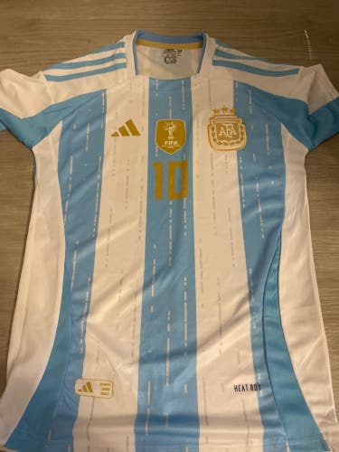 Lionel Messi Argentina jersey