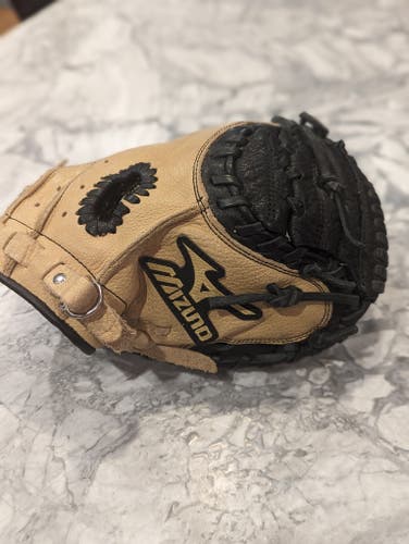 Lightly Used Mizuno Prospect GXC105 Right Hand Throw Catchers Glove 32.5"