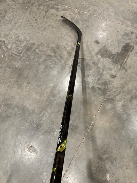 New Senior Bauer Right Handed P28 Ag5nt Hockey Stick