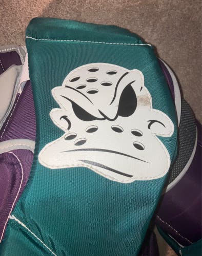 Kenesky Mighty Ducks of Anaheim PP1 Chest Protector