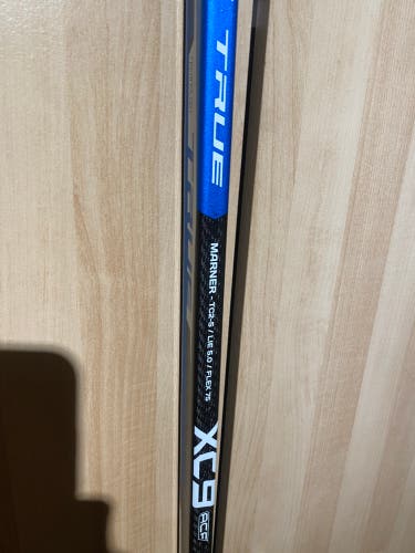 Used Senior True Right Handed TC2.5  XC9 ACF Hockey Stick