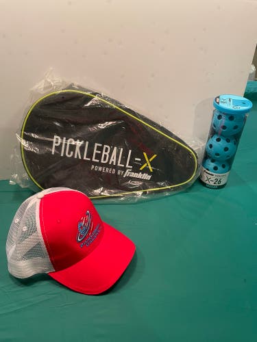 Pickleball paddle cover, Balls and Hat