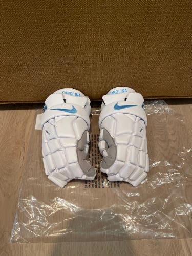 UNC Nike Lacrosse Gloves