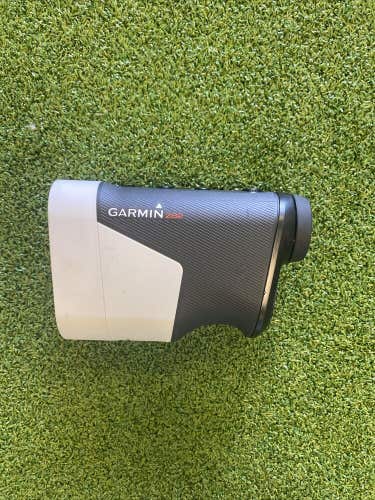 Garmin Approach Z82 Golf GPS Rangefinder Black/White