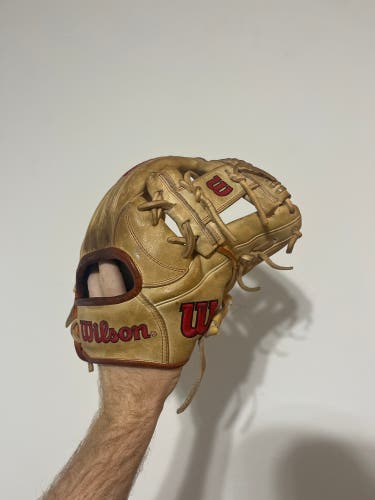 Wilson a2000 1787 11.75 baseball glove