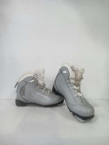 Used Rossignol Jr-03 Girls' Cross Country Ski Boots