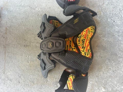 Under Armour lacrosse Chest Protector