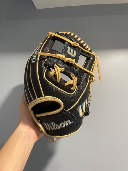 New With Tags 2022 Infield 11.5" DP15 A2000 Baseball Glove