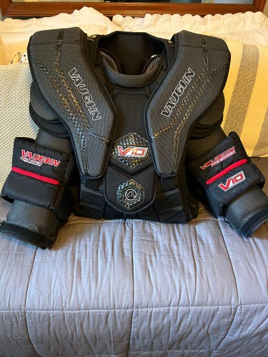 Vaughn V10 Pro Carbon Chest and arm Protector