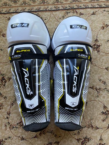 Used Senior CCM Super Tacks 15" Shin Pads