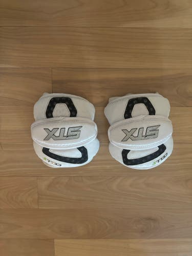 Large/Extra Large STX Cell V Arm Pads