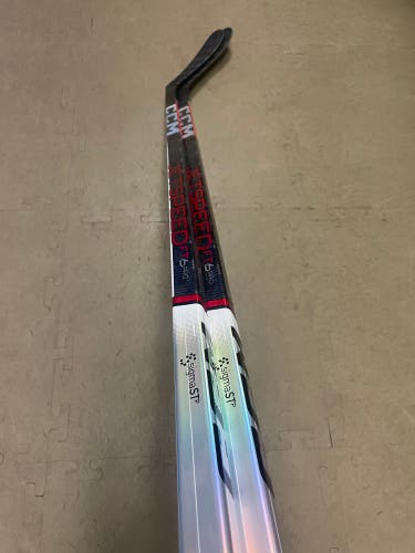 New CCM Right Handed P28 Jetspeed FT6 Pro Hockey Stick - 2 Pack