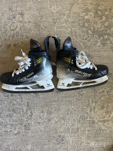 Bauer Hyperlite 2 Skates 8.5 Fit 1