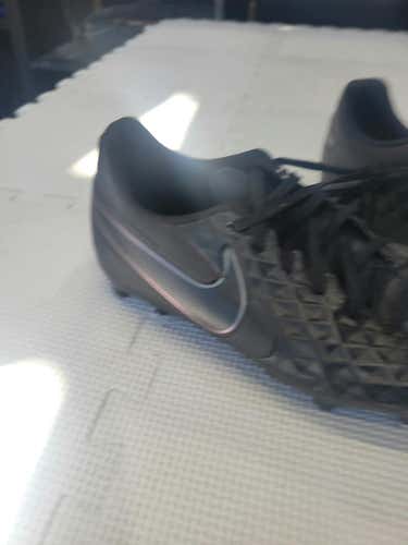 Used Nike Senior 6 Cleat Soccer Outdoor Cleats