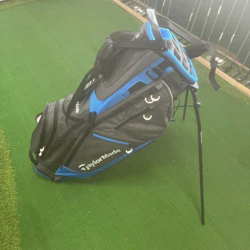 Used Taylormade Tm17 Flextech Crossover Golf Stand Bags