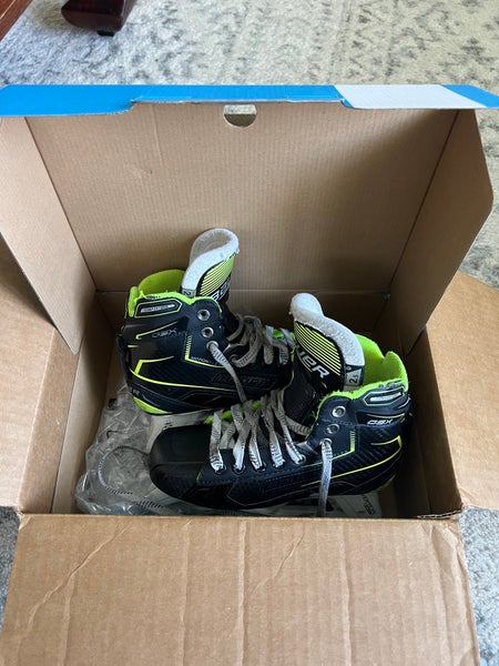 Bauer GSX Junior Goalie Skates 2.5 D