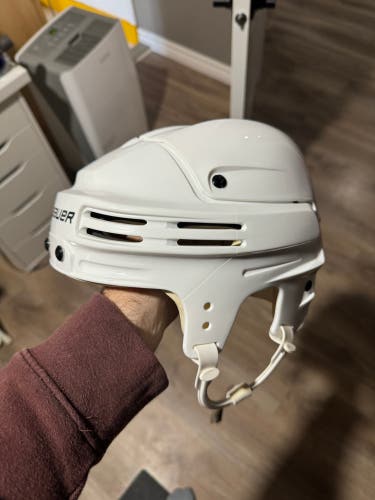 Bauer 4500 white medium