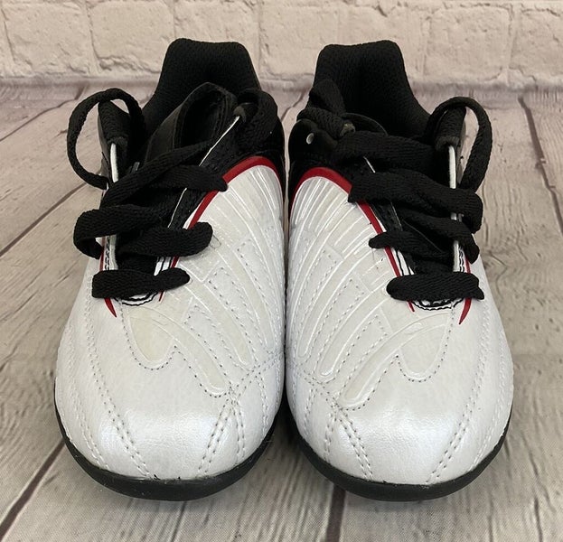 Adidas 038249 Predito PS TRX HG J Youth Soccer Cleats White Silver Black US 11K