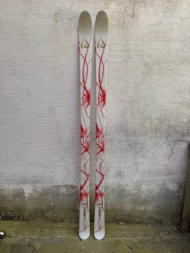 New ID One 165 cm MR-S Mogul Bump Skis White/Red + Look Pivot 14 Bindings