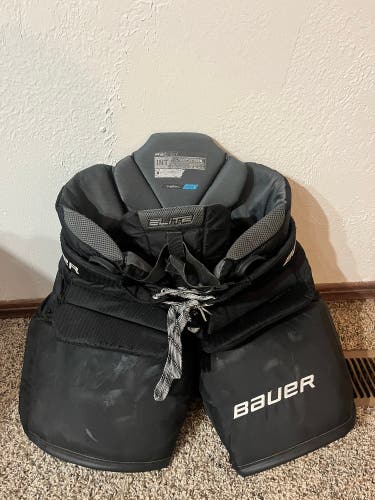 Used Intermediate Medium Bauer S20 Elite Goalie Pants