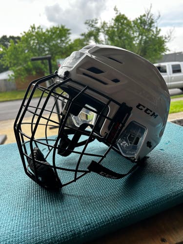 CCM Tacks 310 Hockey helmet