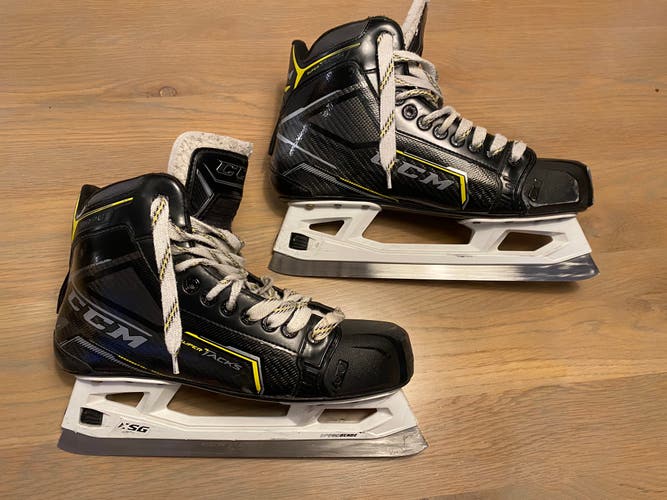 Used CCM Regular Width  Size 10.5 Super tacks 9370 Hockey Goalie Skates