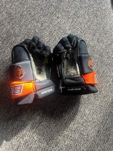 Sr Well Used Bauer 14" Gloves