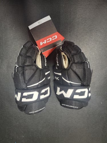 New Junior 10" CCM Tacks XF 80 Gloves Black/White