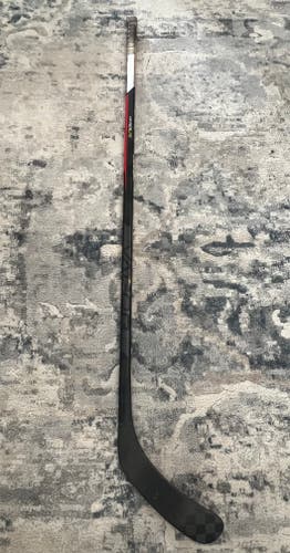 Used Bauer Vapor Hyperlite Right Handed Hockey Stick