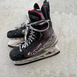 Bauer hyperlite Skates Size 8.5 fit 1